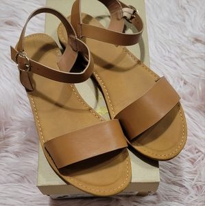 Women's fashion sandals